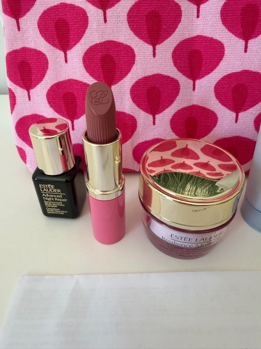 Estee Lauder Advanced Night Repair Set - Light Blue & Brown Packaging - Picture 5 of 7